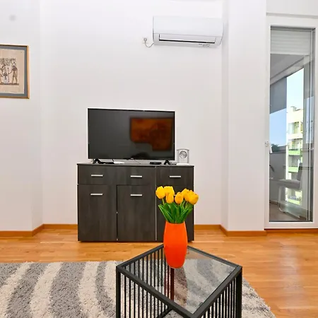Urban Apartment Novi Sad